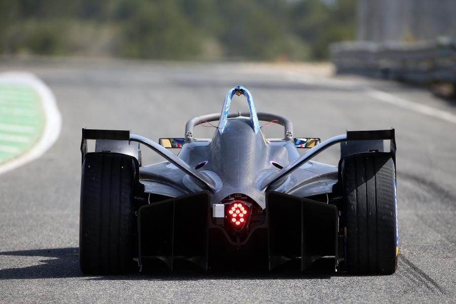  BMW iFE.18 Test Car 2018 года  (фото 9 из 18)